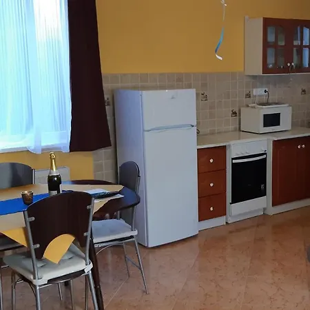 Hotel apartamentowy Brill Apartmanhaz Siofok Siófok