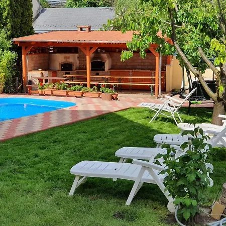 Brill Apartmanhaz Siofok * Siófok